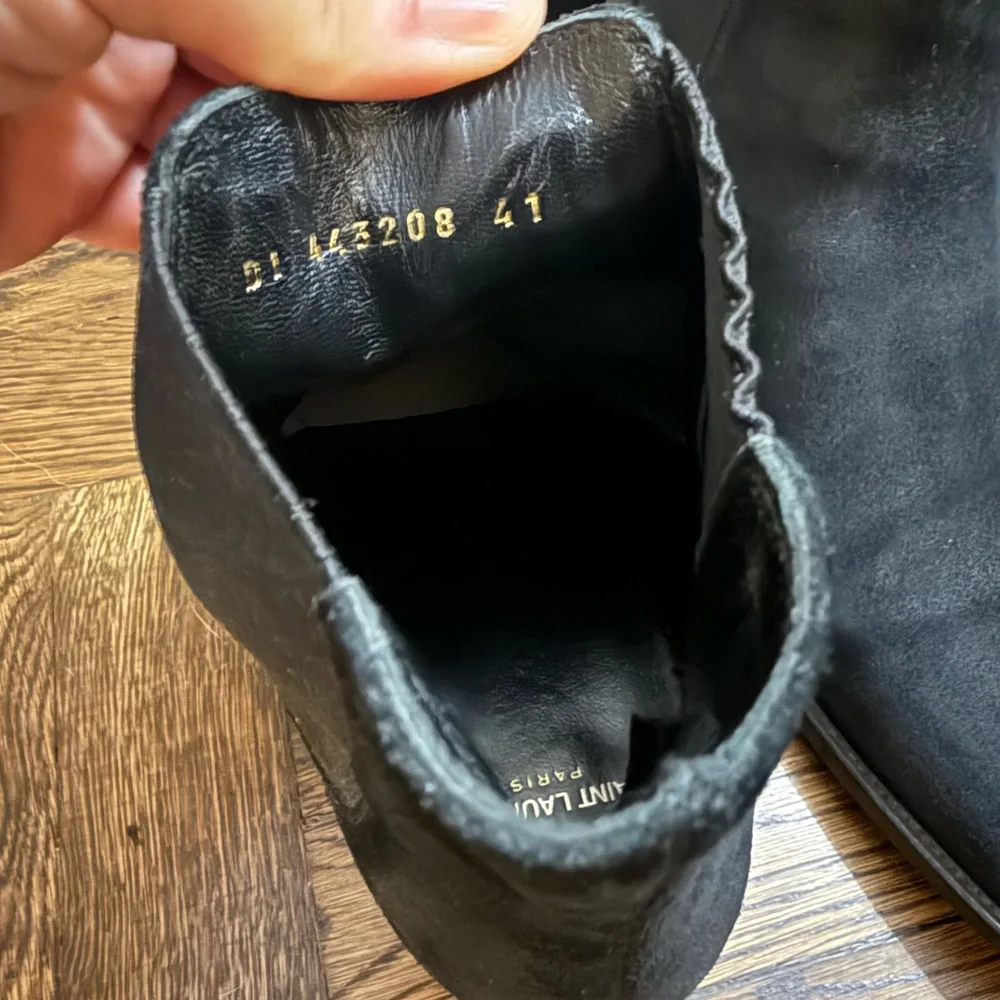 Saint Laurent Black Chelsea Boots - Picture 4 of 5